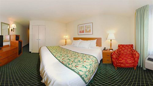 Fairfield Inn & Suites Ames Bagian luar foto